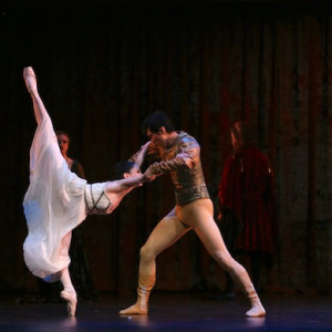 Tamara Rojo and Hao Bin.  Photo: David Kelly.